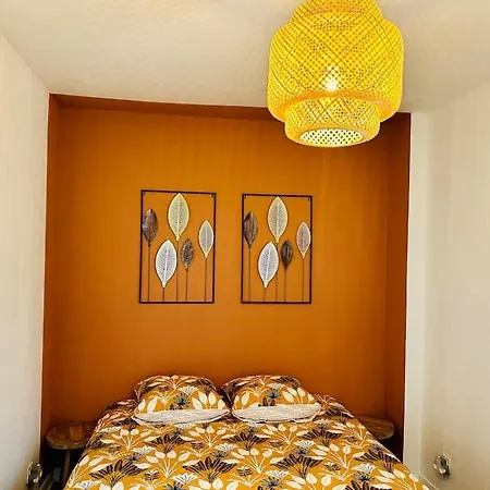 Can Pi - T2 Cozy - Fac & Centre - Climatisation - Une Cour - Wifi Apartment
